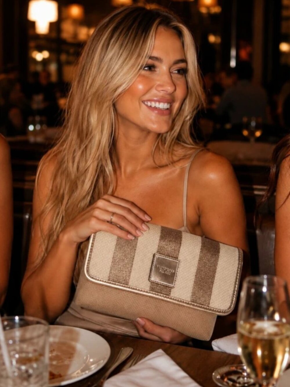 Pre-Loved Victoria's Secret Straw Clutch